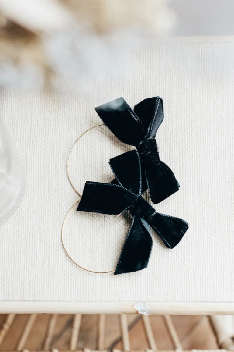 Maison Guillemette BOUCLES D'OREILLES NOEUD NOIR | Bijoux